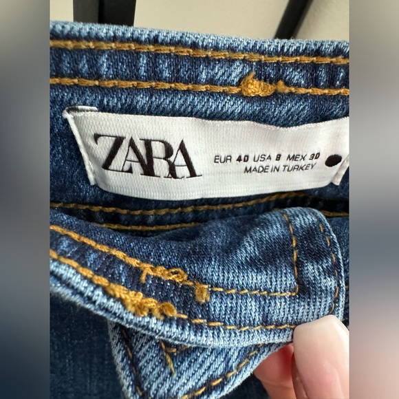 Zara Wide Leg Jeans - Picture 2 of 4